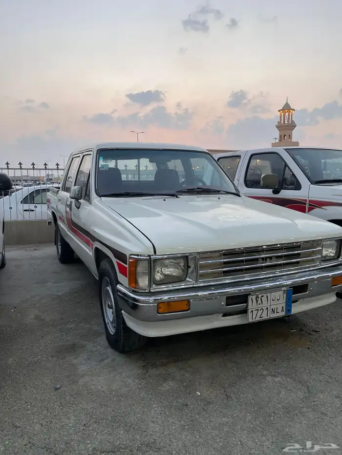 تويوتا هايلكس 1986 5