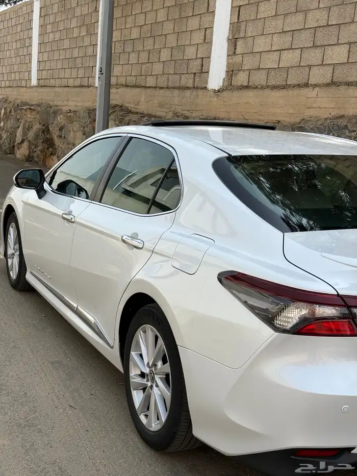 كامري 2023 GLE فل كامل ابيض سعودي 8