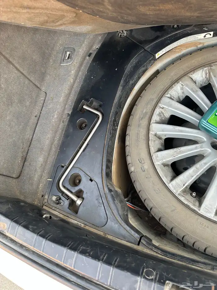 للبيع بي ام دبليو 730 نظيفة 15