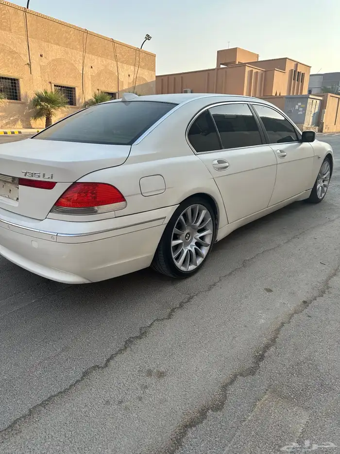 للبيع بي ام دبليو 730 نظيفة 4
