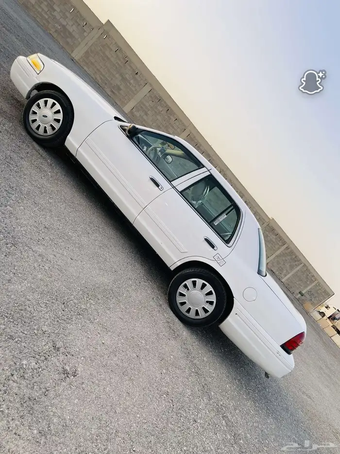 فورد فكتوريا بوليسي 2012 4