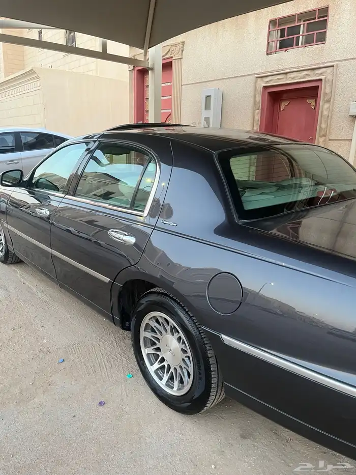 لنكولن تاون كار 2001 بدي وكاله 150km 10