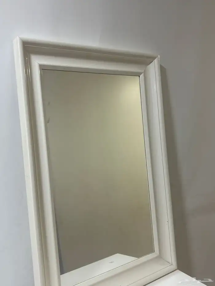 كمودينتين ومرايه 0