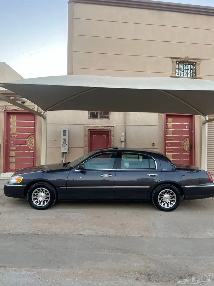 لنكولن تاون كار 2001 بدي وكاله 150km 1