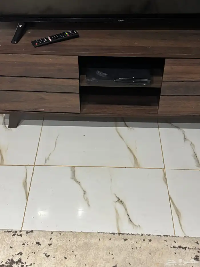 كنب فرشه وطاوله وطاولة تلفزيون 2