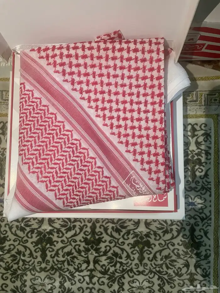 شماغ البسام بصمة 18 نادر 1