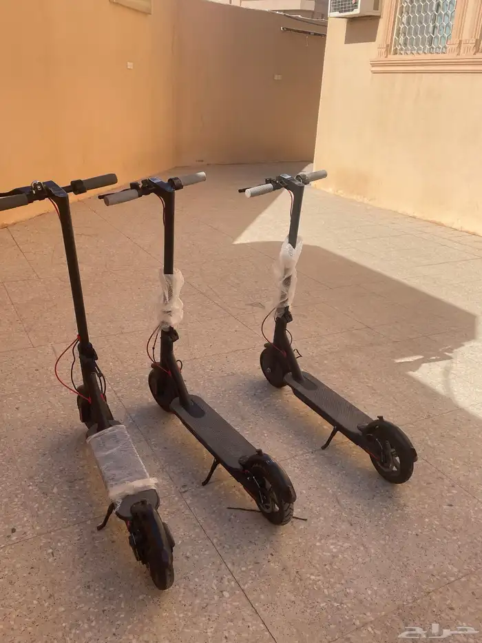 3 سكوتر كهربائي شبه جديد للبيع 1