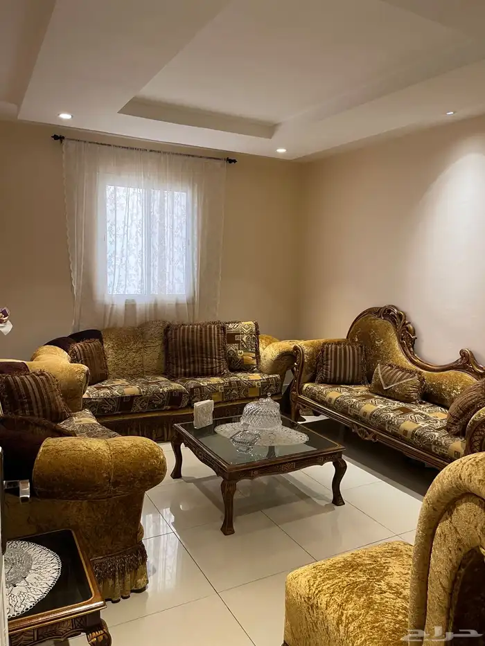 عاجل للبيع غرفة ضيوف جدة حي السلامة 0