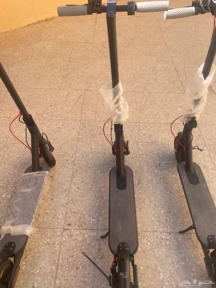 3 سكوتر كهربائي شبه جديد للبيع 4