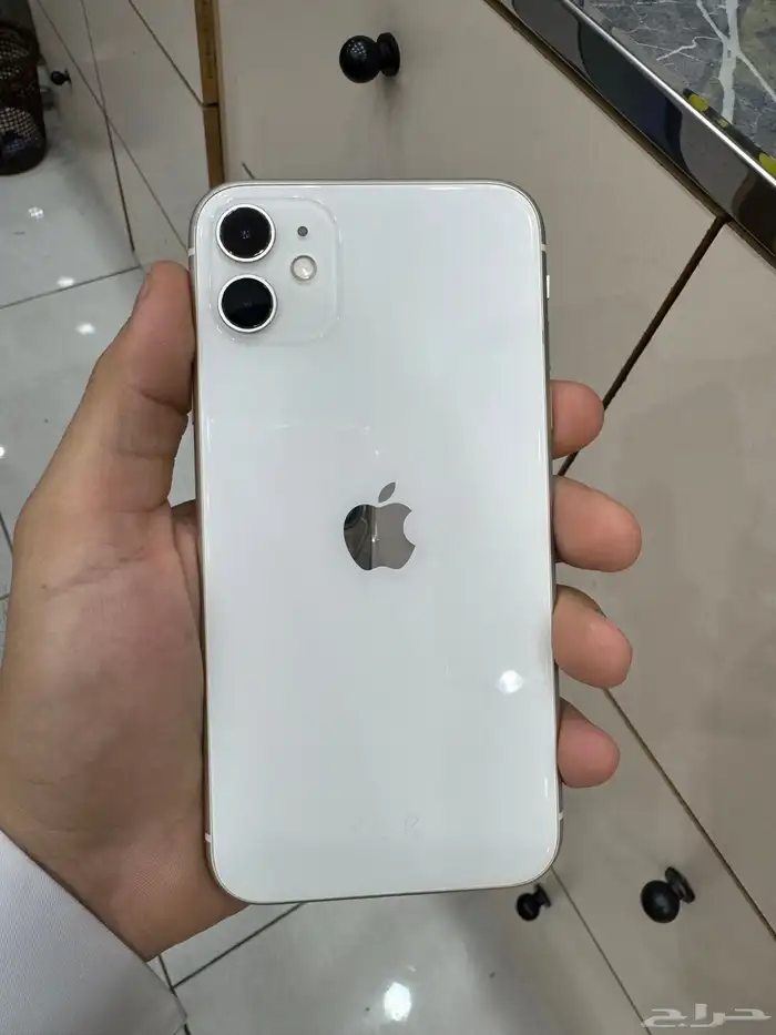 آيفون 11 العادي 0