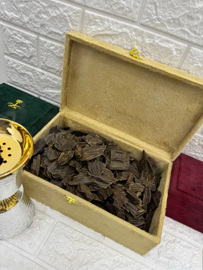 عرض على العود الازرق الربع ب 250 0