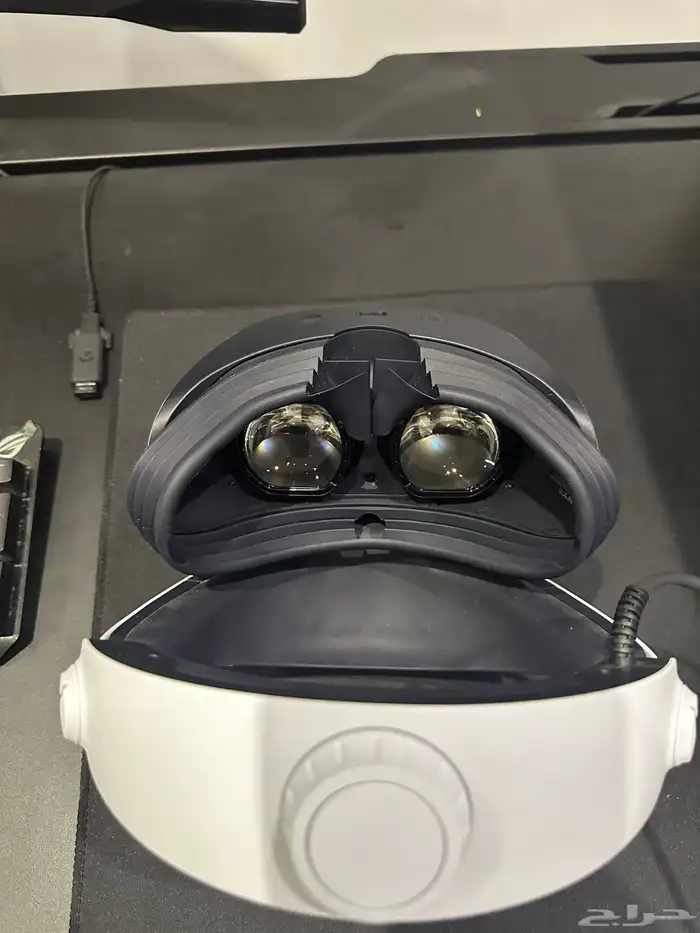 VR2 بحاله الوكالة مع كامل الملحقات 8