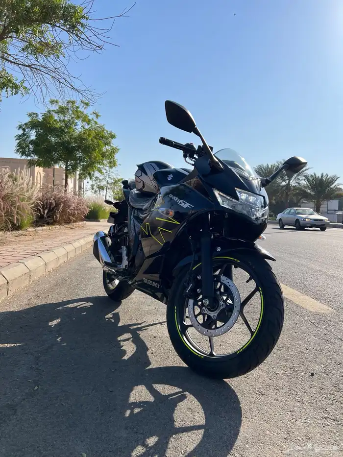 للبيع سوزوكي gixxer 150 4