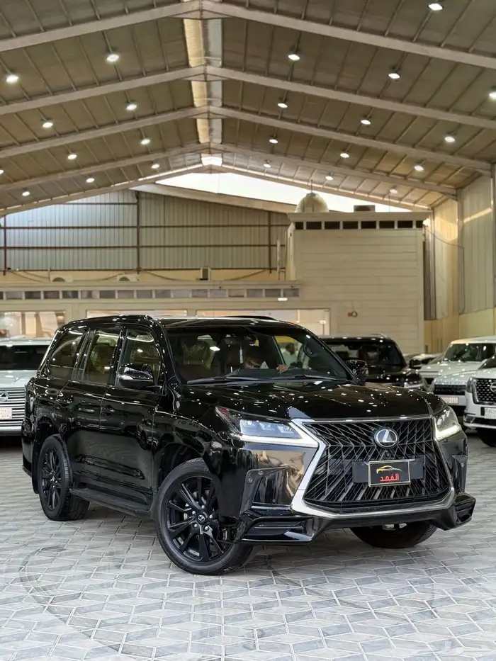 لكزس - 2019 - LX570 - معدل بلاك اديشن 4