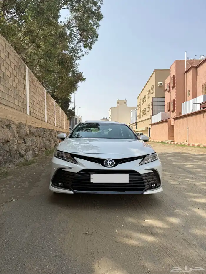 كامري 2023 GLE فل كامل ابيض سعودي 2