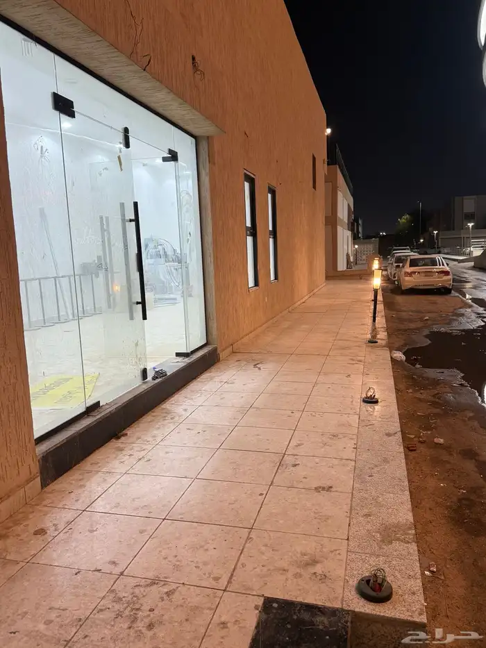 محل كامل مكمل جاهز من كل شيء للإيجار 1