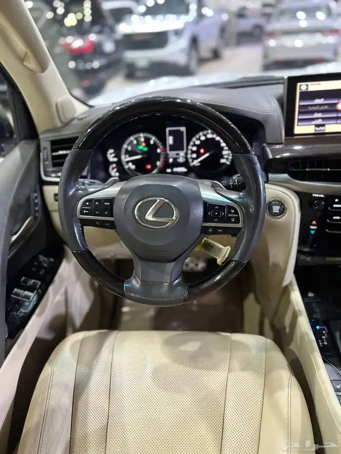 جيب لكزس 2020 سعودي فل كامل ماشي 144 الف 14