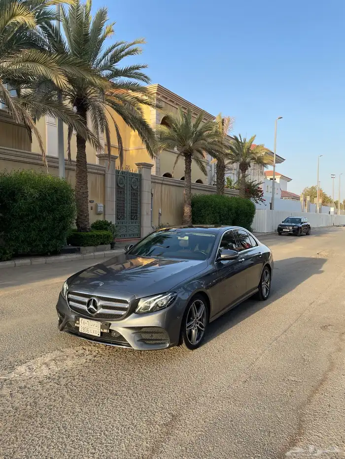 مرسيدس E200 2020 فل شبه مخزن 0