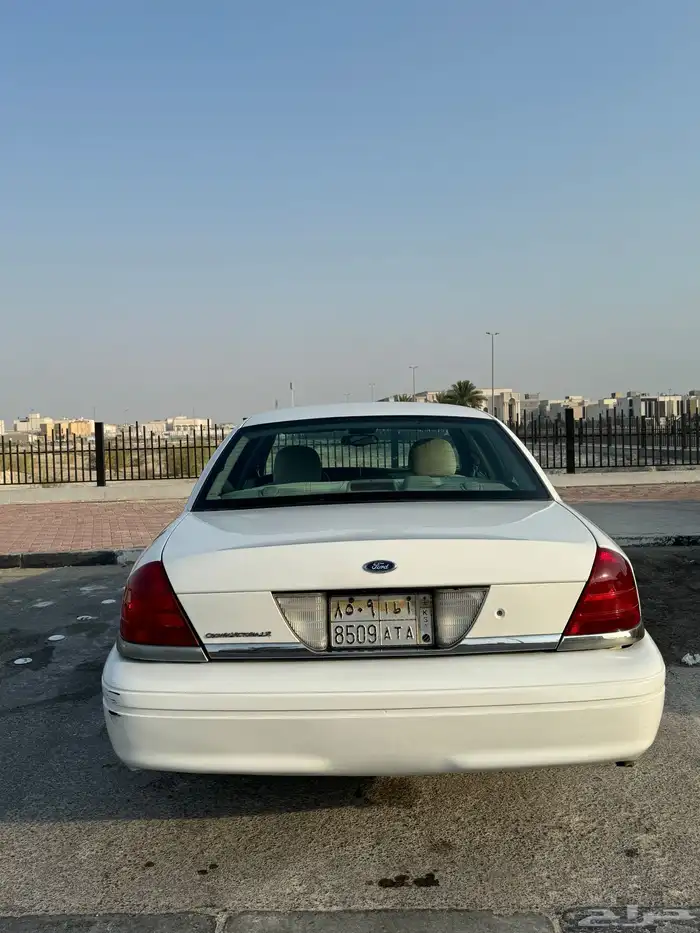 فورد فكتوريا 4