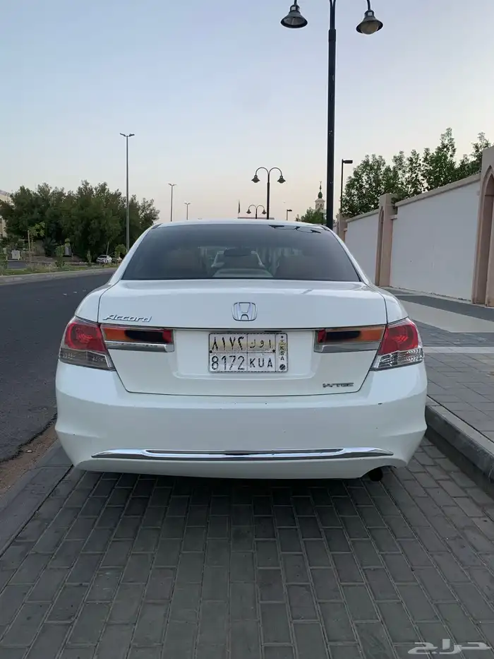 هوندا اكورد فل كامل موديل 2009 18