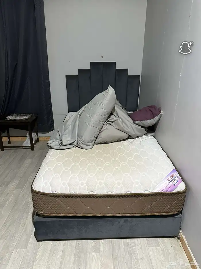 سرير بمرتبته نفر ونص نضيف جدا  اخو الجديد 2