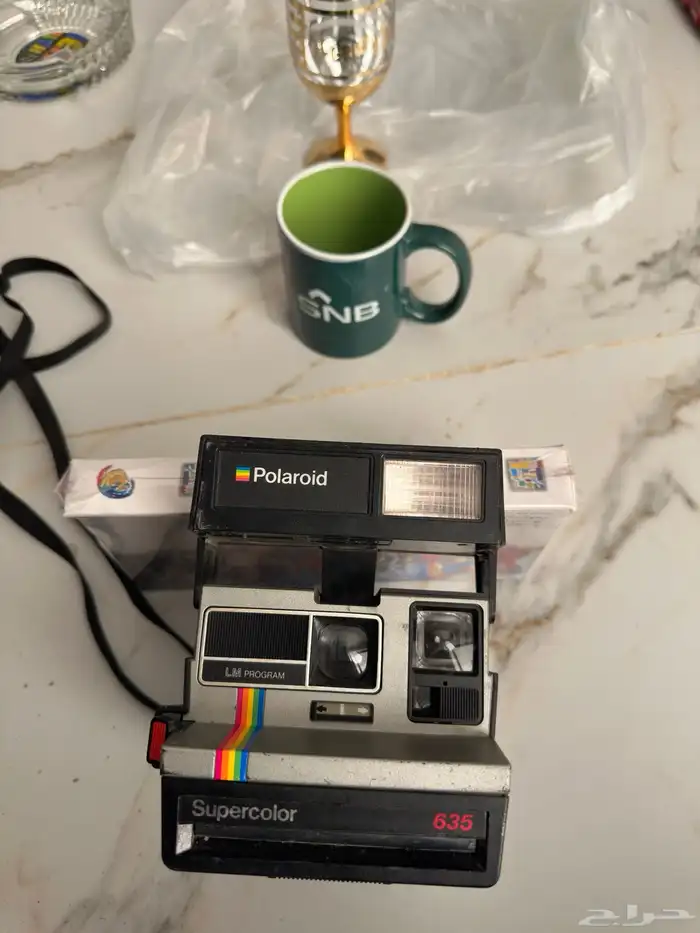 كاميرا Polaroid فورية قديمة 1
