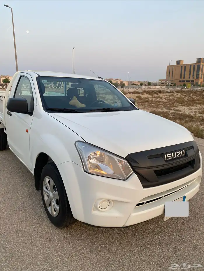 ايسوزو ديماكس 2023 جوانب مكينه كبيره 5 شنكل 4