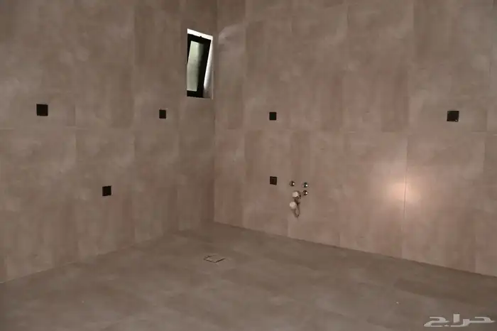 روف للبيع حي النزهة 10