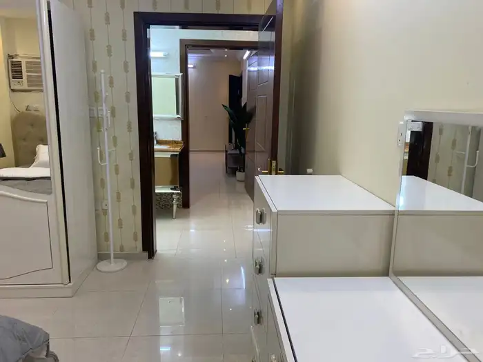 شقتين للايجار الشهري في البيعه 3