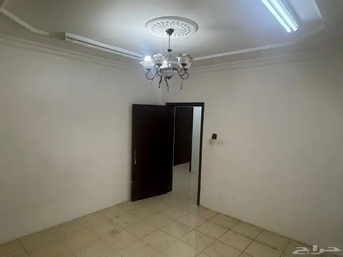 شقة عوائل للإيجار 20