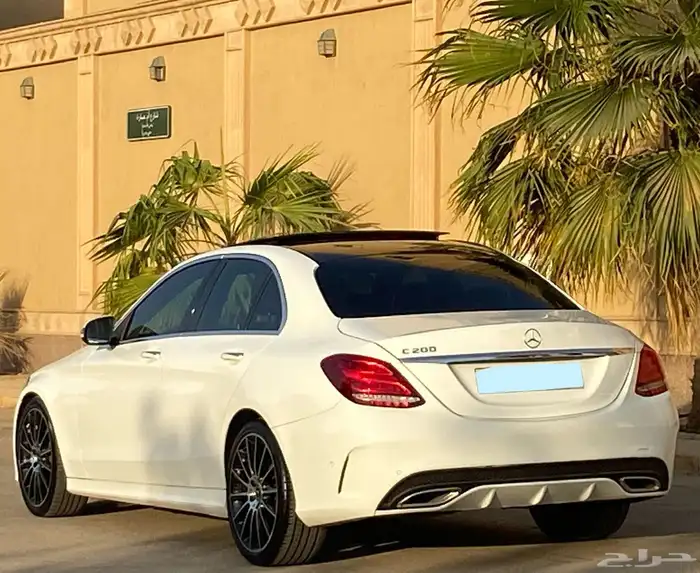 مرسديس C200 2018 سعودي 7