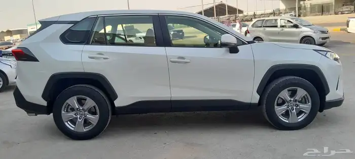 تويوتا راف فور دبل استاندر 2022 ماشي قليل 5