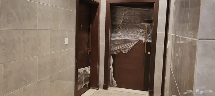 للبيع شقه في جده 0