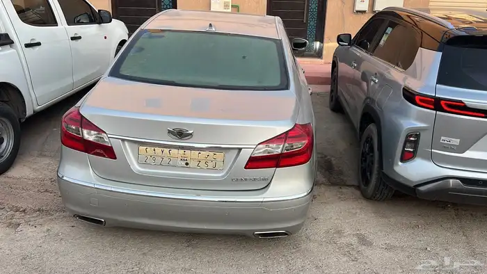 للبيع جنسس 2014 1