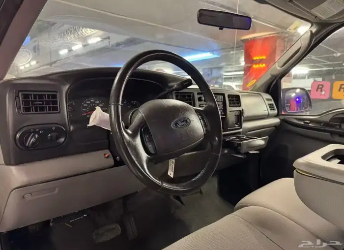 فورد اكسكيرجن مخزن ford excursion 2005 10