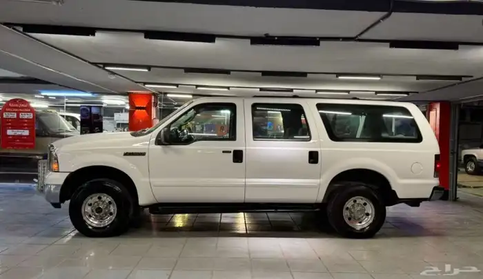 فورد اكسكيرجن مخزن ford excursion 2005 18