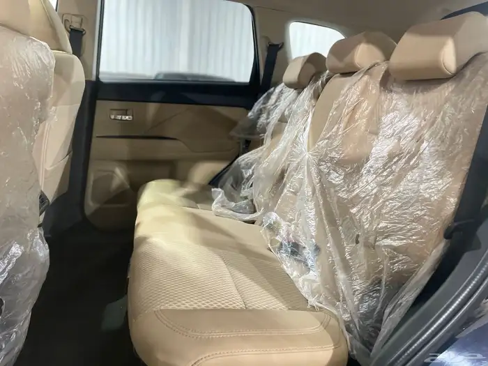 ميتسوبيشي اوتلاندر 2019 11