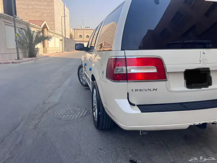 لينكولن نافيجيتور 2008 نظيف 11