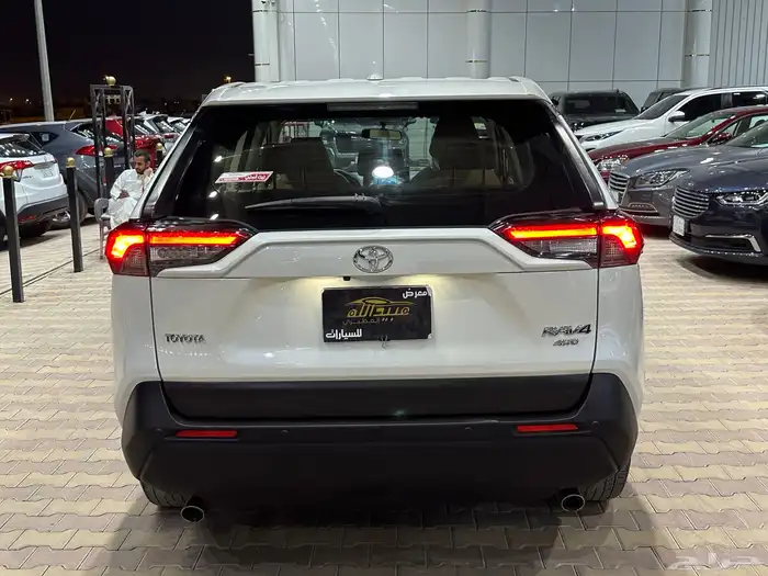 تويوتا راف فور موديل 2022 دبل 21