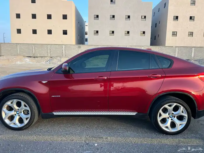 للبيع على السوم BMW X6 2011 3