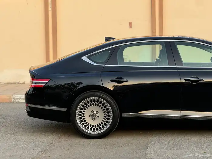 جينسس رويال بلس V6 شاشات بحالة الجديد 6