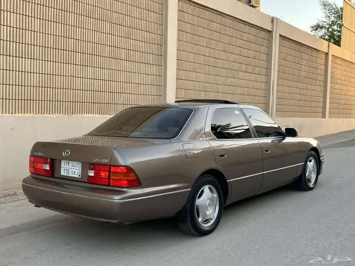 لكزس LS400 موديل 99 12