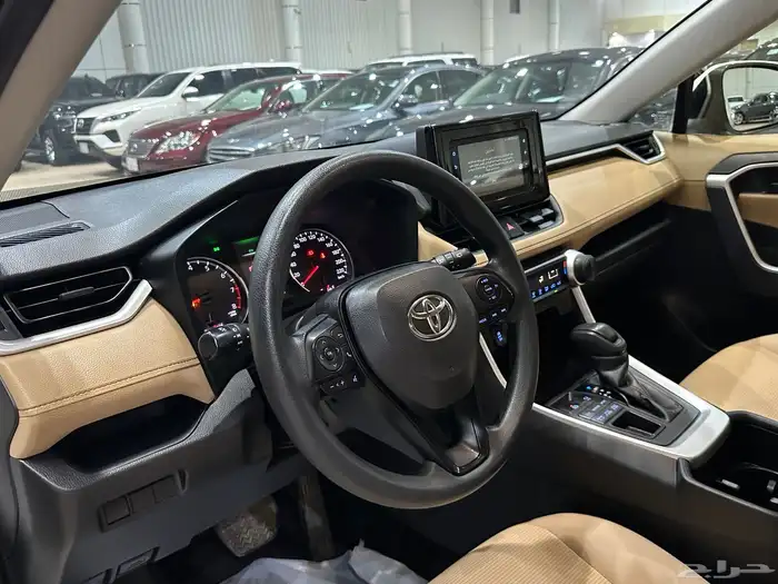 تويوتا راف فور موديل 2022 دبل 8