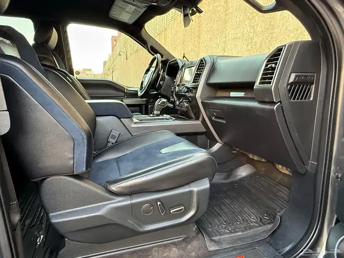 فورد F150 رابتر 2020 46