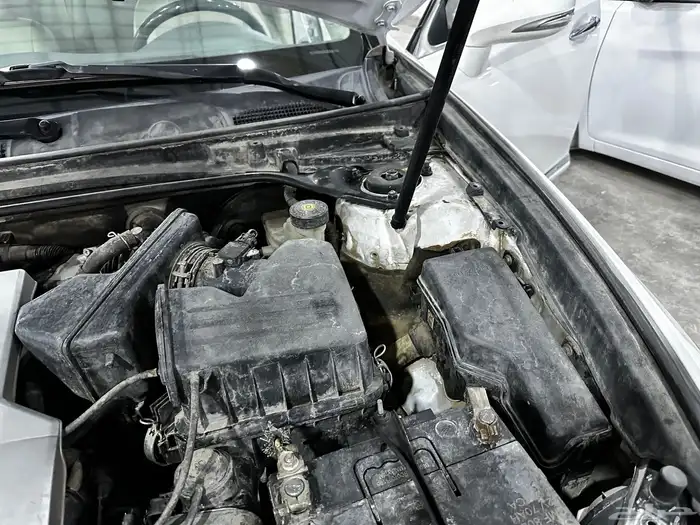 سلام عليكم اعرض لكم لكزس سياره نضيفه عل شرط 21