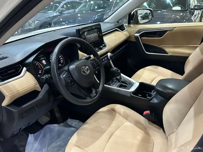 تويوتا راف فور موديل 2022 دبل 9