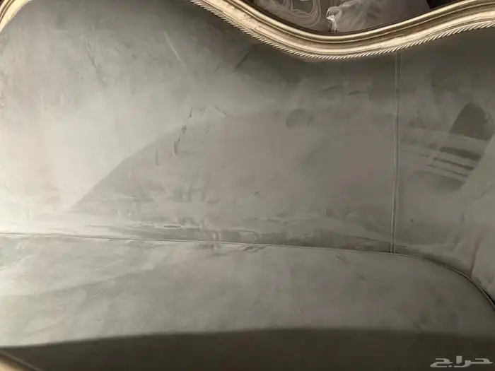 كنب وطاوله جديد مافي اي شي في المدينه للبيع 6