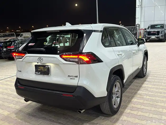 تويوتا راف فور موديل 2022 دبل 22