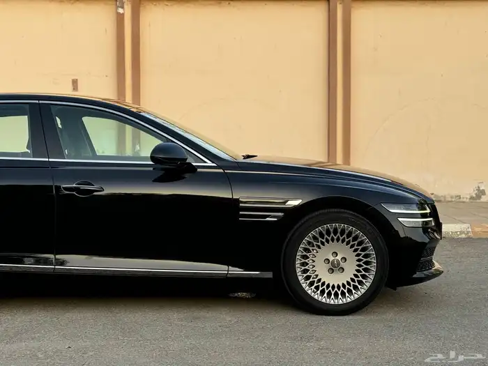 جينسس رويال بلس V6 شاشات بحالة الجديد 5