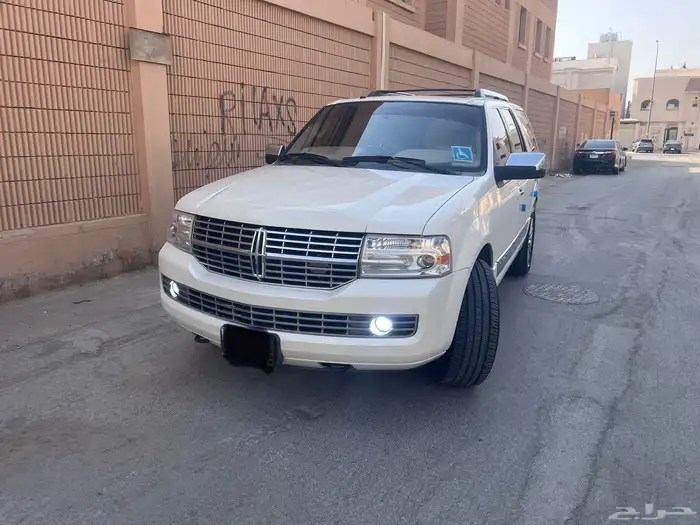 لينكولن نافيجيتور 2008 نظيف 15